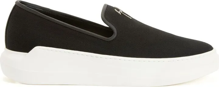 Conley logo-plaque sneakers