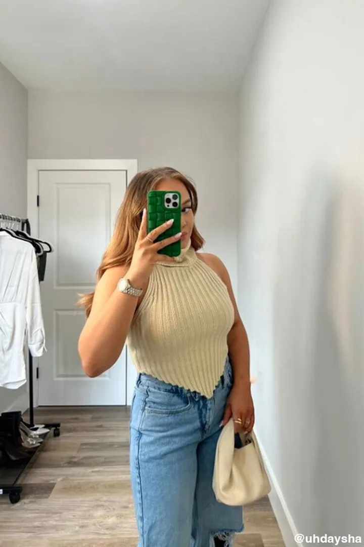 Ribbed Turtleneck Halter V-Hem Top