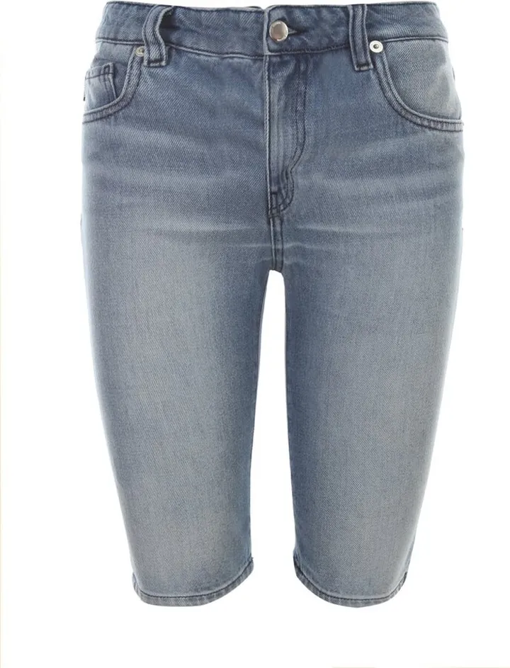 Love Moschino Logo-Patch Knee-Length Skinny Shorts
