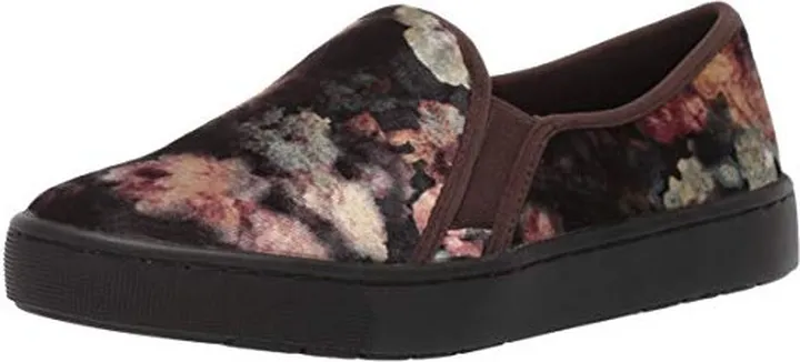 Easy Street Women's Plaza Sneaker