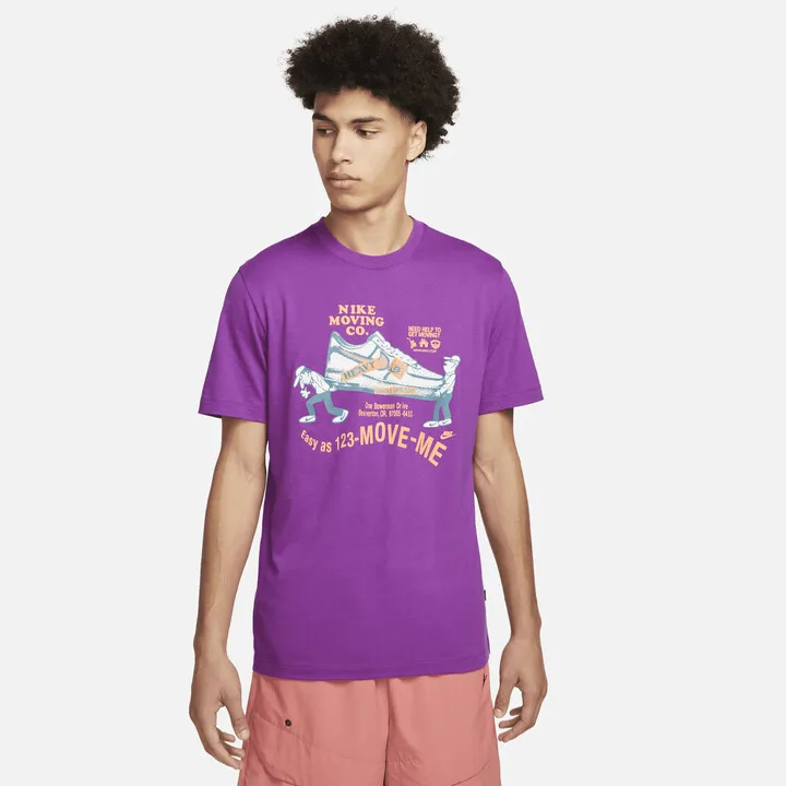 Men's Nike Sportswear T-Shirt in Purple
