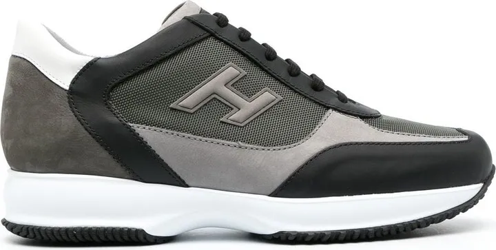 Logo-Patch Low-Top Sneakers