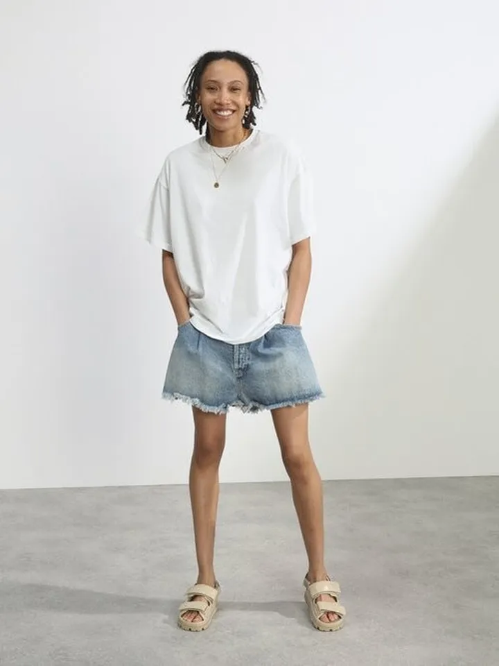 Fold Raw-hem Denim Shorts