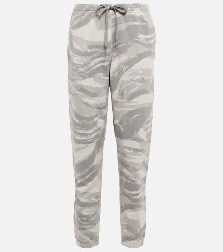4 Moncler Hyke cotton sweatpants