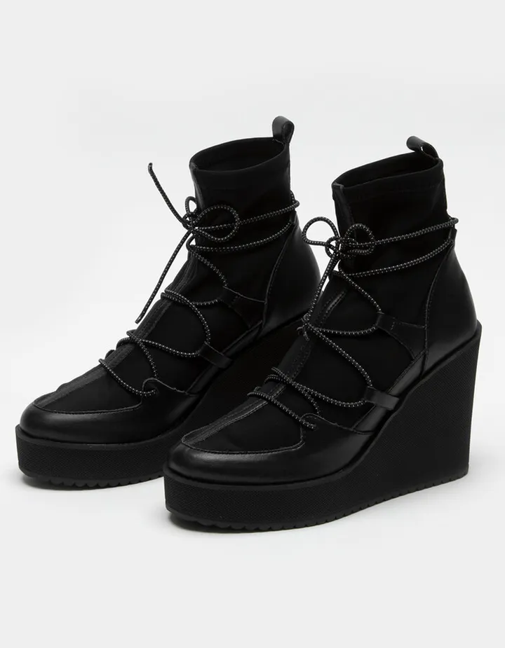 STEVE MADDEN Atomic Womens Wedge Booties