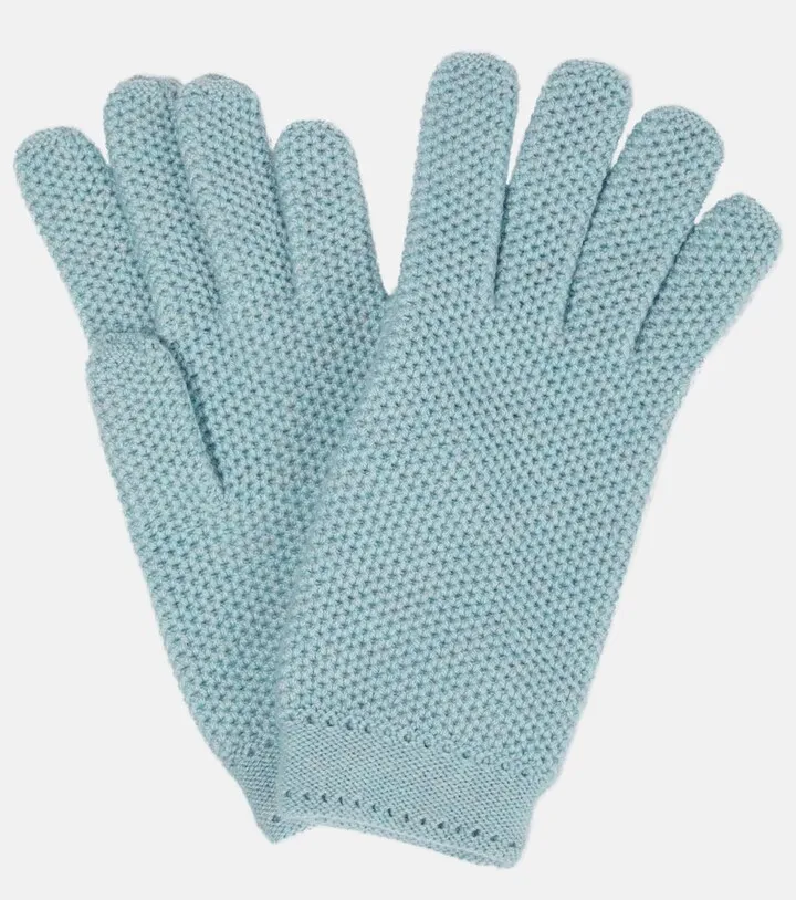 Crochet cashmere gloves