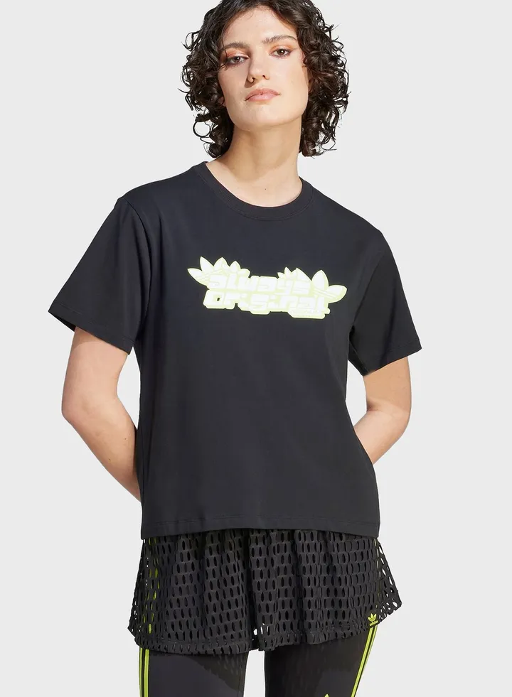 Essential Regular T-Shirt