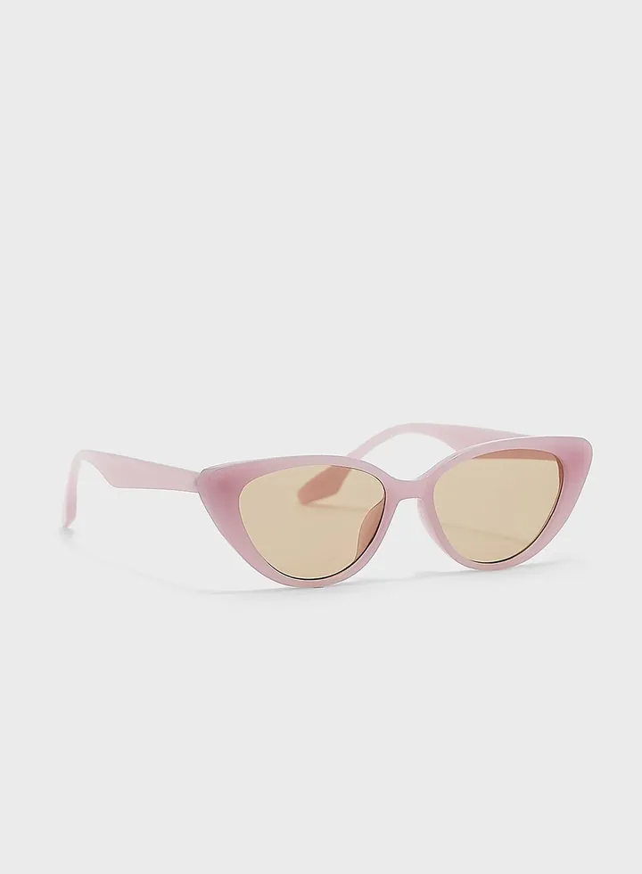 Curved Arm Cateye Sunglasses