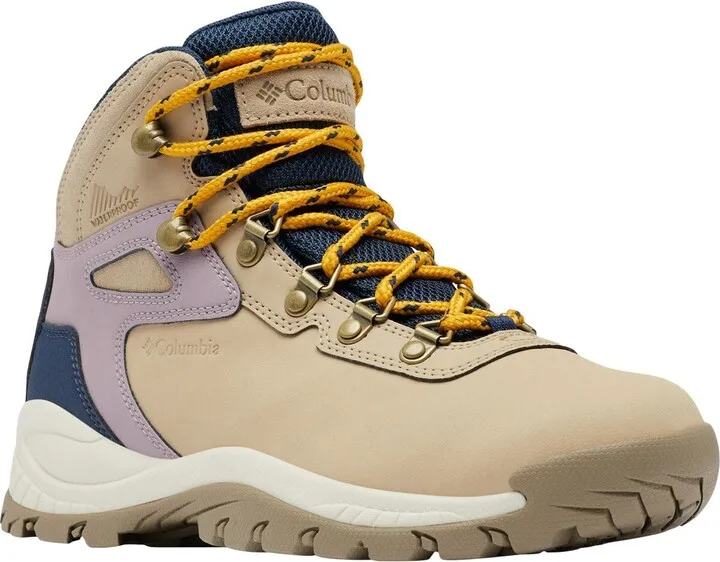 Columbia Newton Ridge Plus Hiking Boot - Women's