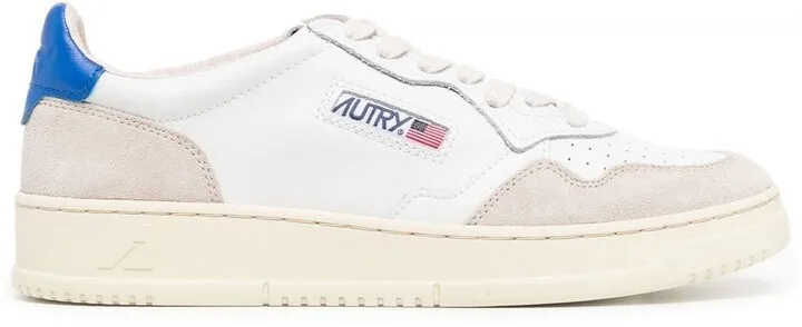 Medalist low-top sneakers