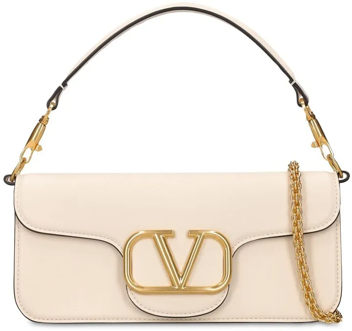 V logo leather shoulder bag
