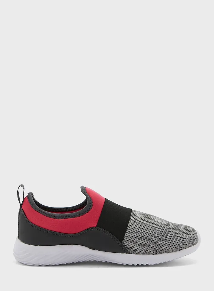 Textured Colourblock Knit Pull On Comfort Shoe