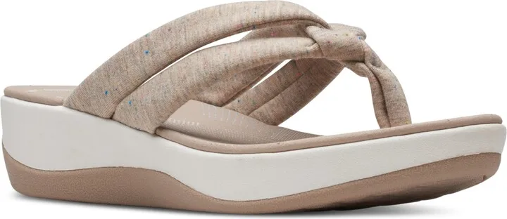 Clarks Women's Cloudsteppers Arla Kaylie Slip-On Thong Sandals Women's Shoes