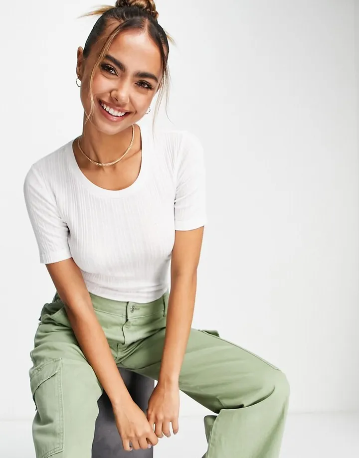 Brave Soul valerie ribbed t-shirt in white