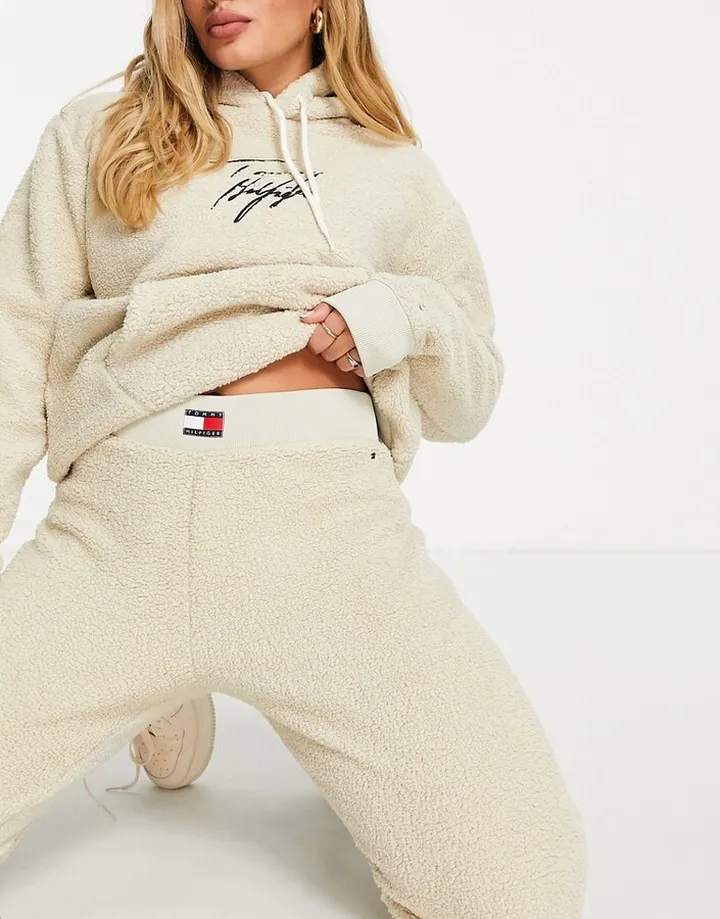 Tommy Hilfiger 85 teddy fluffy logo jogger in cream