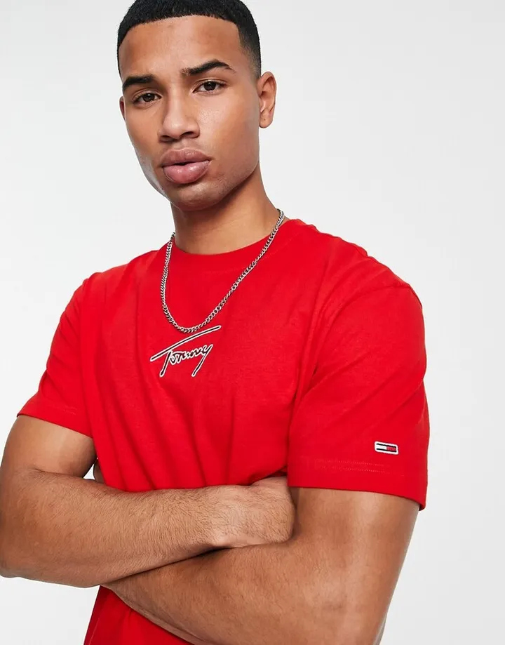 Tommy Jeans cotton signature central logo classic fit T-shirt in red