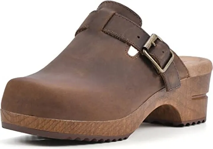 WHITE MOUNTAIN Shoes Behold Leather Clog