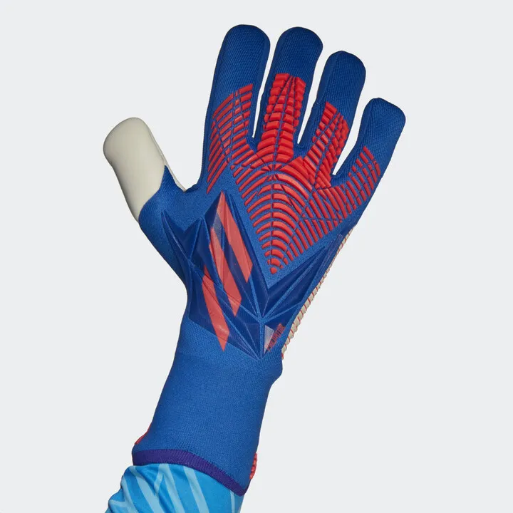 Predator Pro Gloves