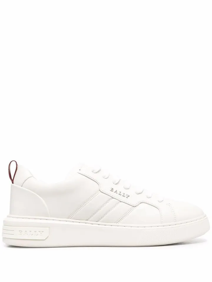 Logo-Plaque Low Top Sneakers