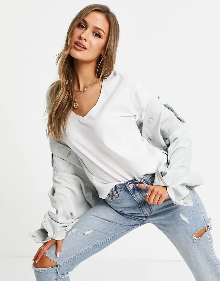 Brave Soul v neck t-shirt