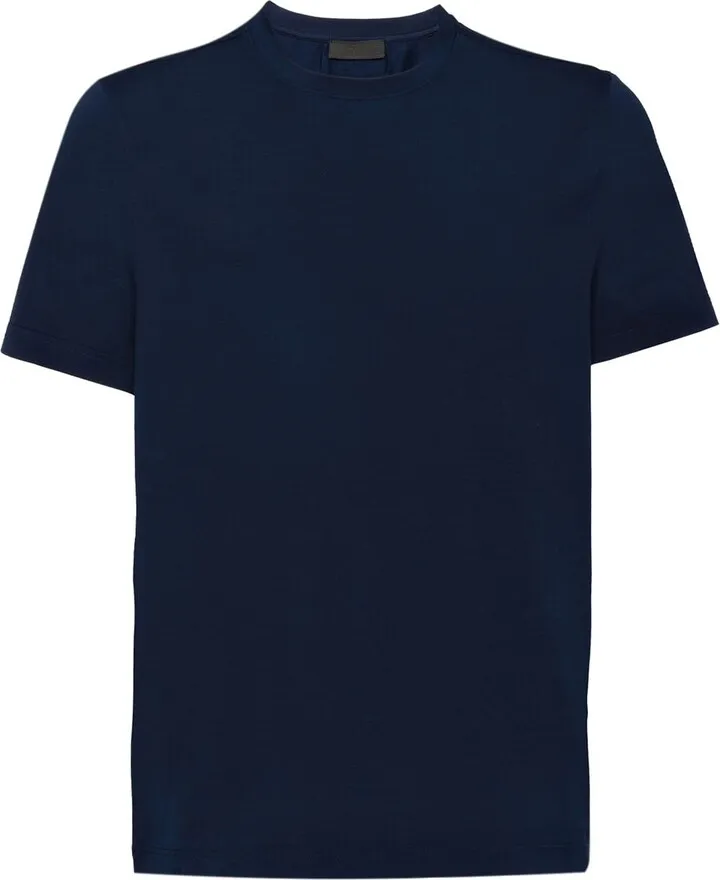 slim-fit T-shirt