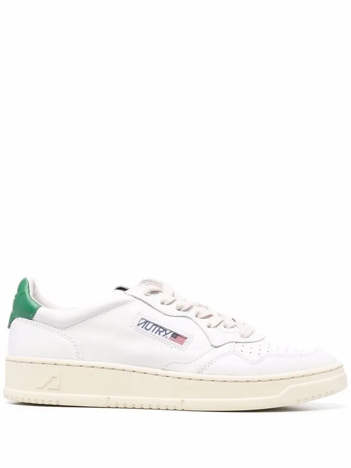 Medalist low-top sneakers