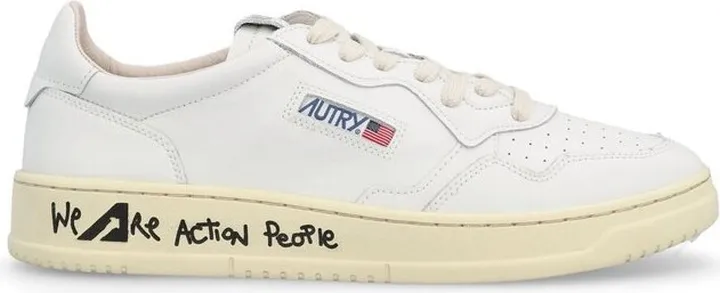 Autry Medalist Low-Top Sneakers