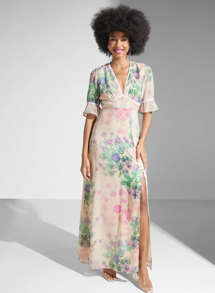 Floral Plunge Neck Frilled Sleeve Dress