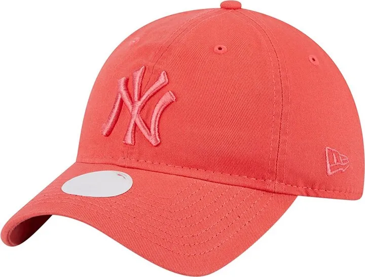 Women's New Era Red New York Yankees Lava Core Classic 9TWENTY Snapback Hat