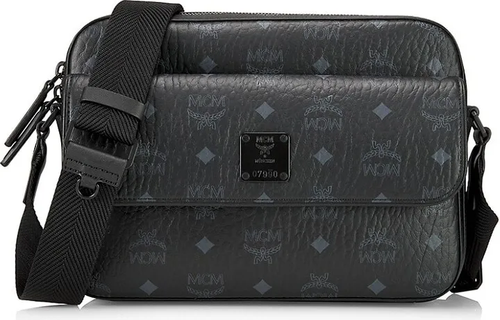 Aren Medium Crossbody Bag