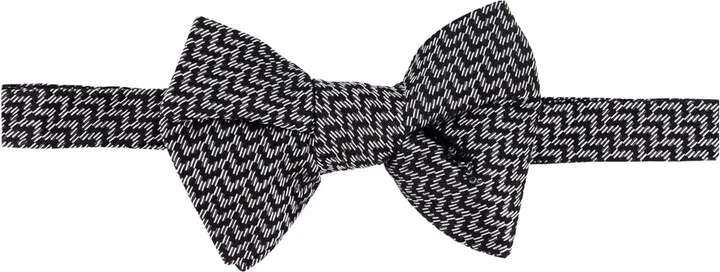Silk bowtie