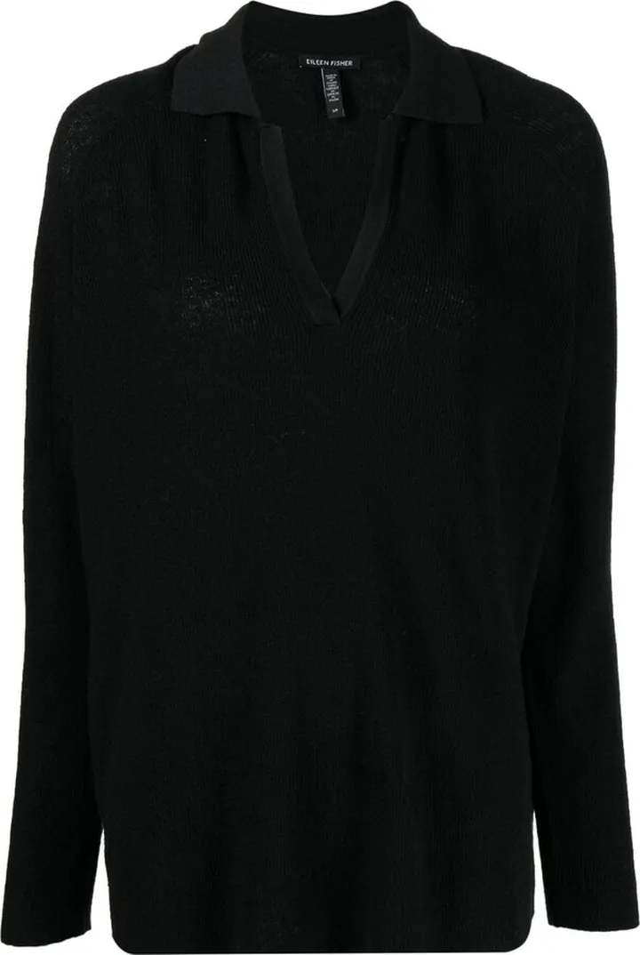 V-neck knitted jumper