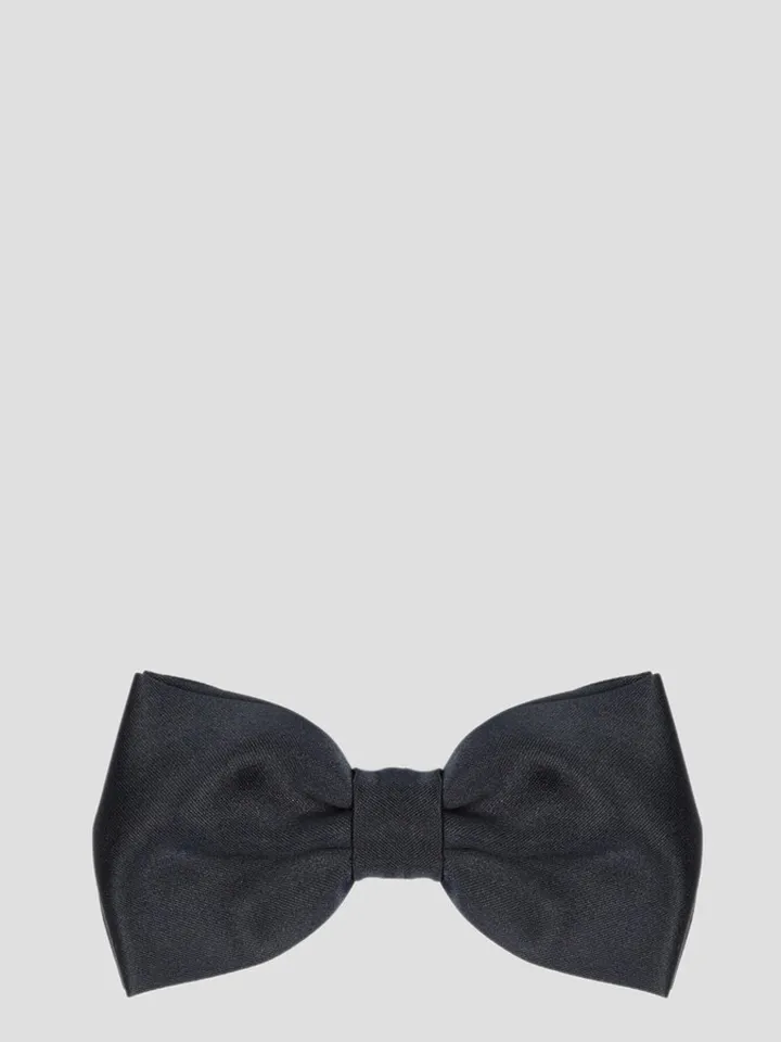 Tagliatore satin bow tie.