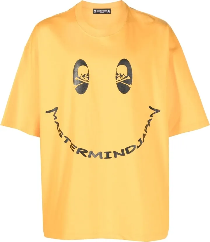 smiley face-print T-shirt