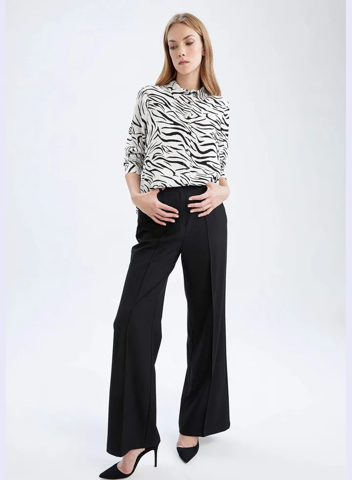 Woman Woven Trousers