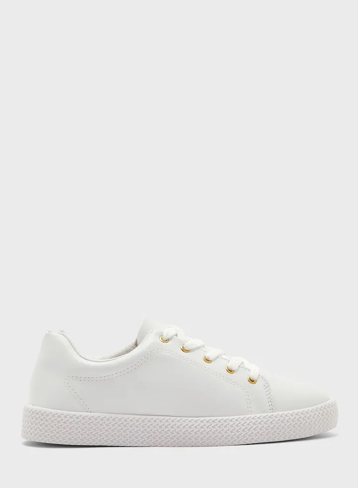 Sawyer Lace Up Low Top Sneakers
