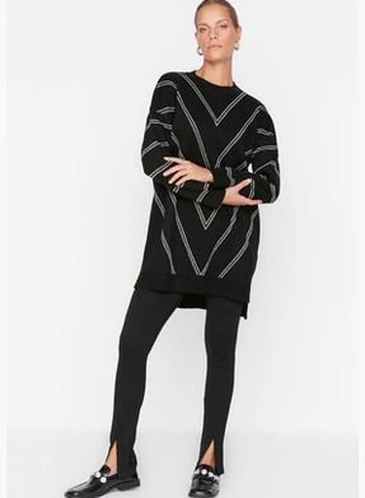 Black Glittery Long Knitwear Sweater TCTAW22AK0129