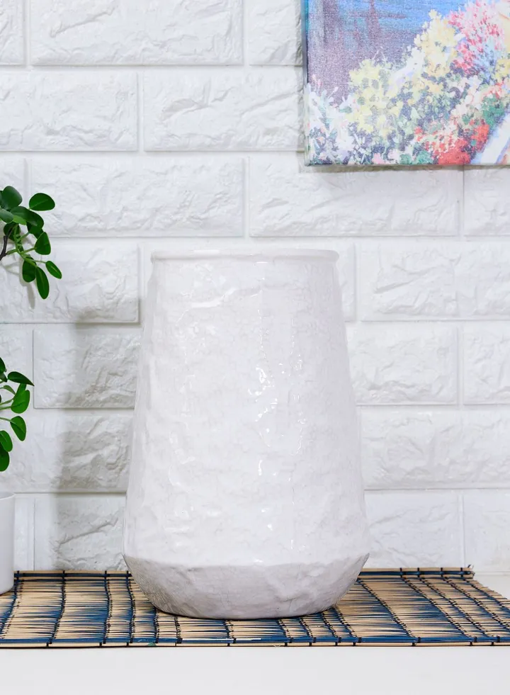 28Cm Small Conical Vase - White