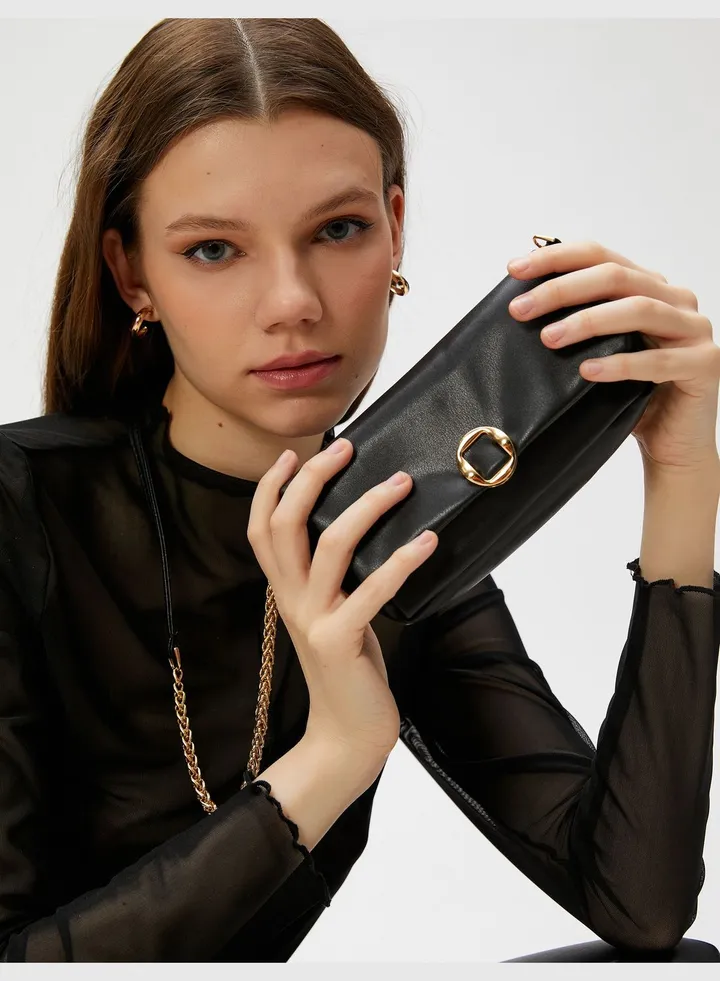 Chain Strappy Metal Buckle Detail Faux Leather Cross Body Bag