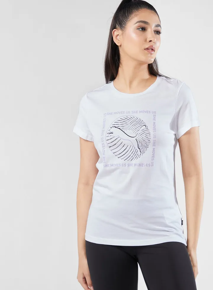 Graphics She Moves Us T-Shirt