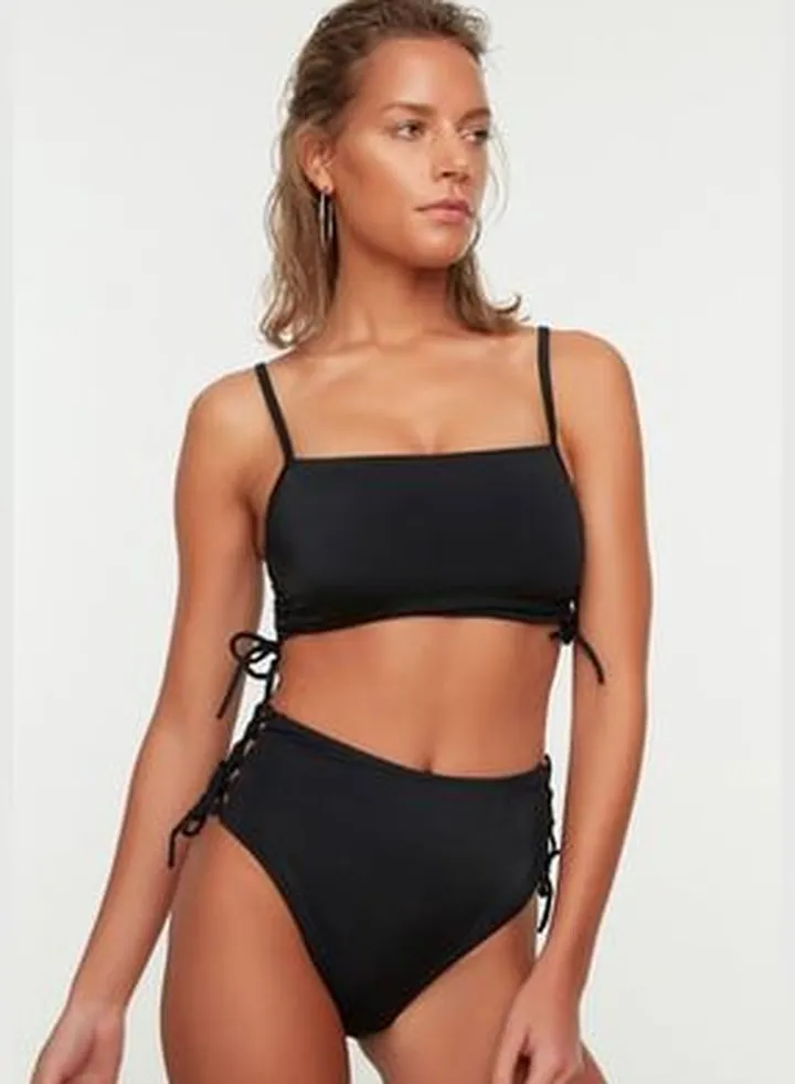 Black Piping High Waist Bikini Bottom TBESS22BA0044
