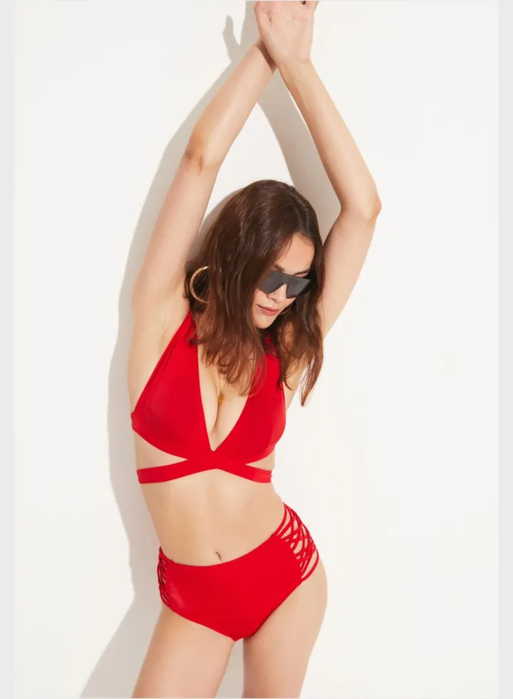 High Leg Bikini And Bottom