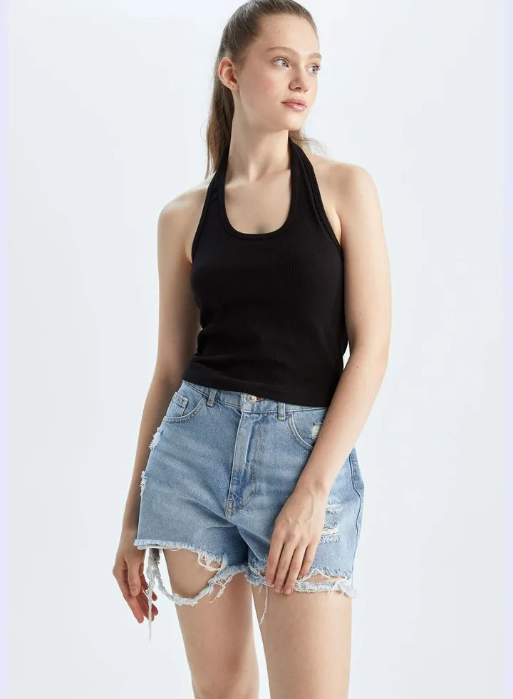 Woman Fitted Vest
