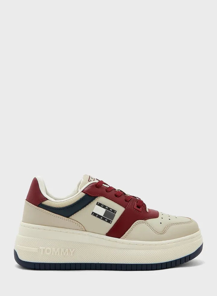 Retro Flatform Sneakers