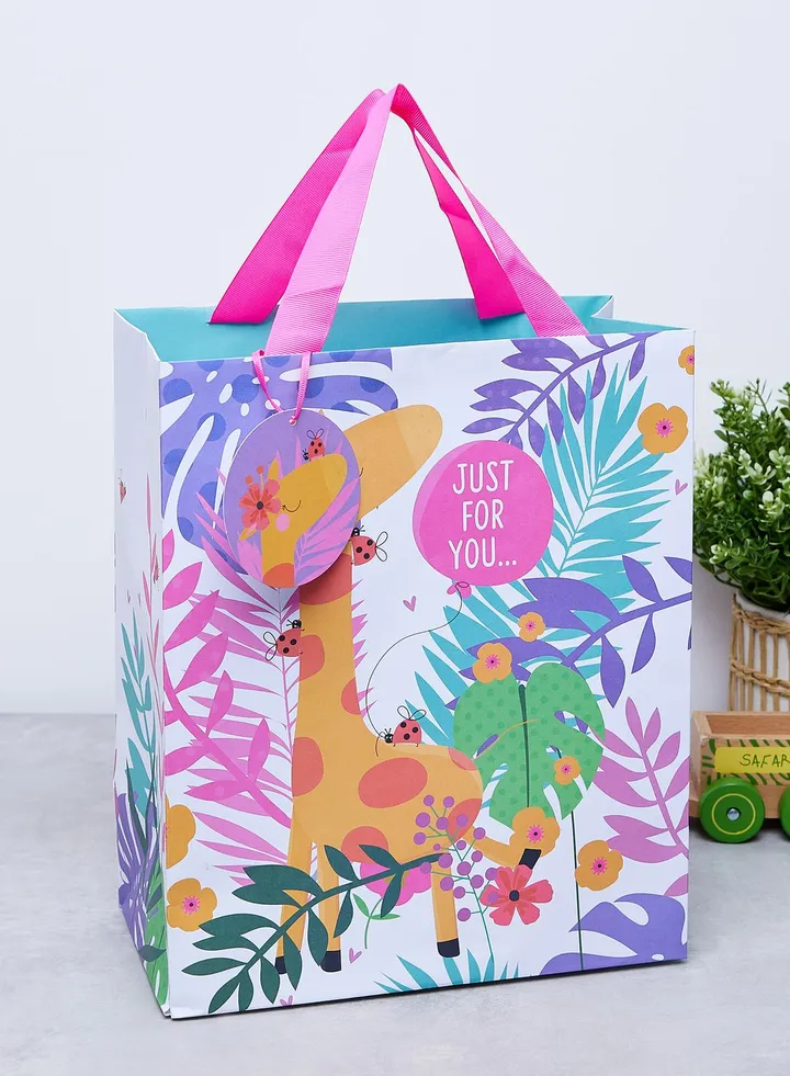 Giraffe Portrait Bag
