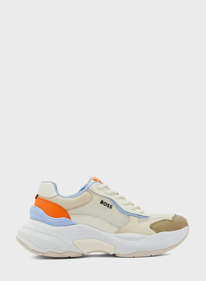 Noa Low-Top Sneakers
