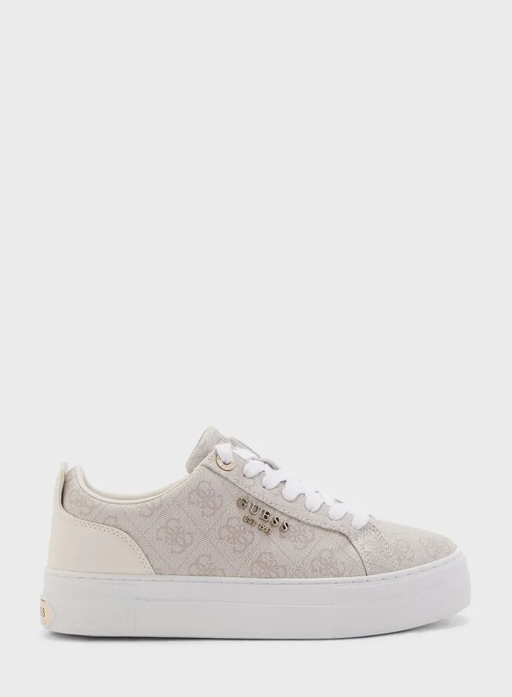 Genza Low-Top Sneakers