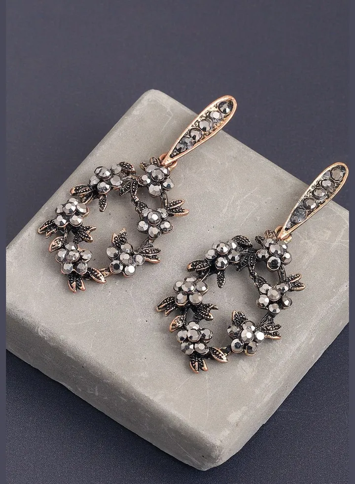 Gold Plated Party Designer Stone Drop Earring For Women