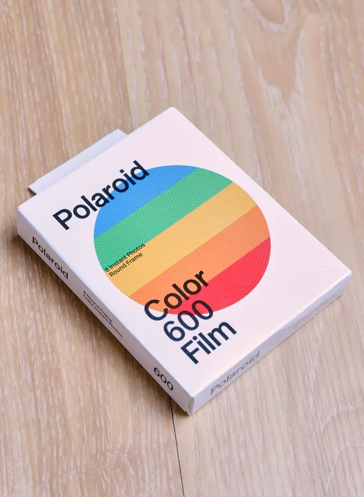 Round Frame Color Film For 600