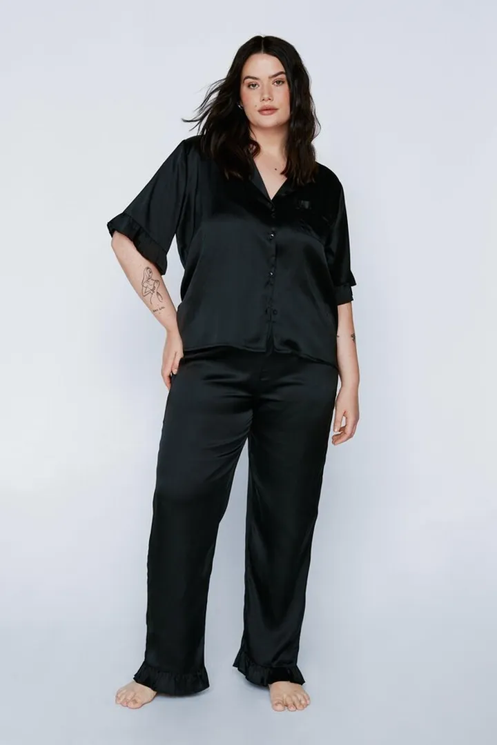Nasty Gal Womens Plus Size Satin Ruffle Pants Pajama Set